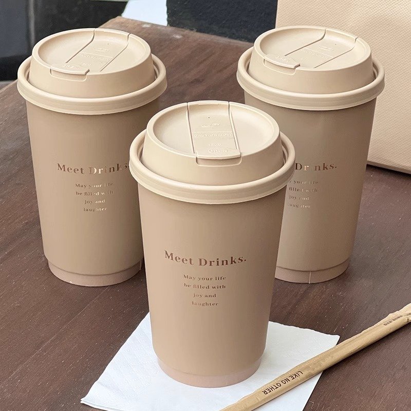 Custom beverage packaging and double-wall cups for coffee chains
