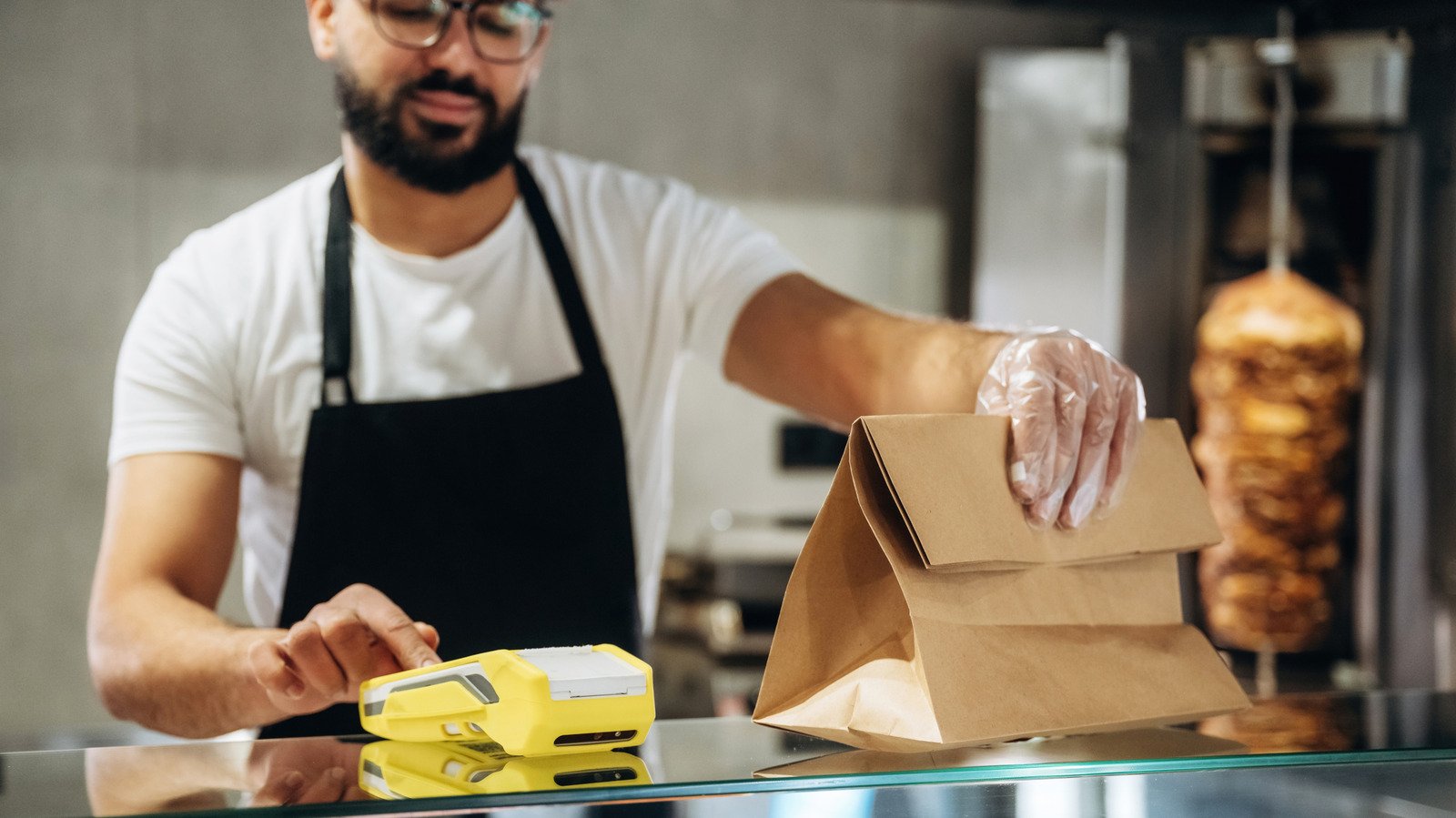 Microwave-safe custom printed paper soup bowls for deli hot bars