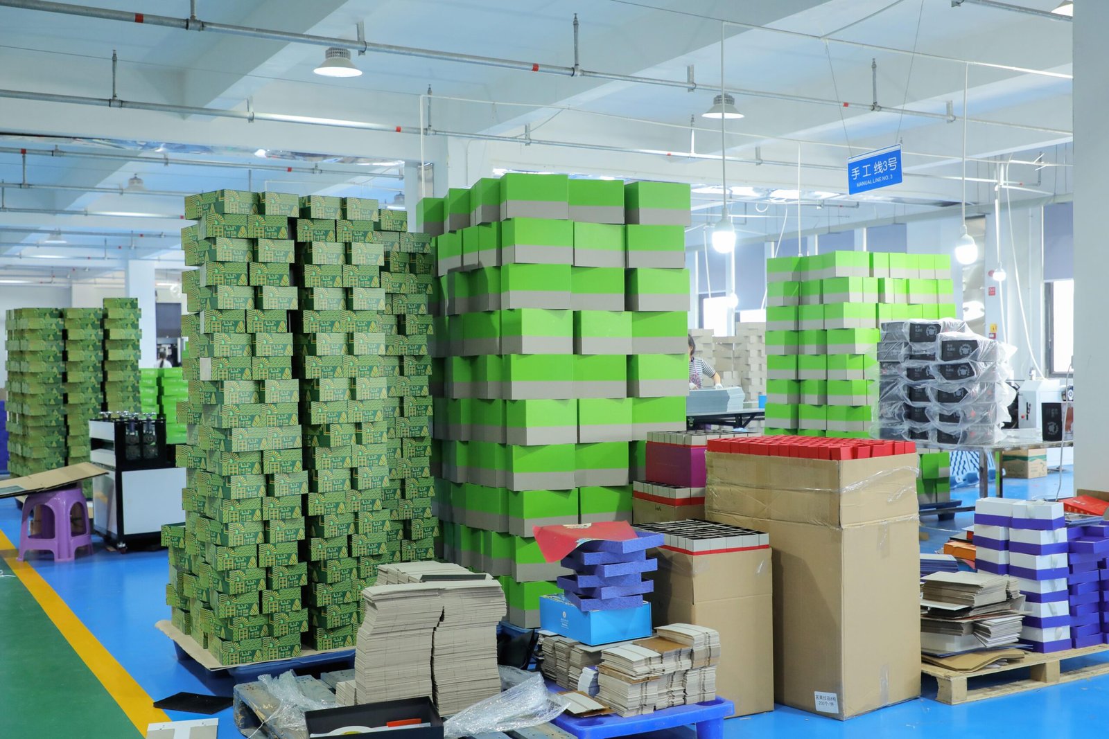 Boxivia custom packaging production and manufacturing operations