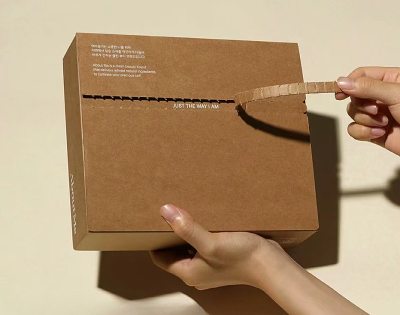 Branded honeycomb paper mailer bags and protective paper bubble wrap