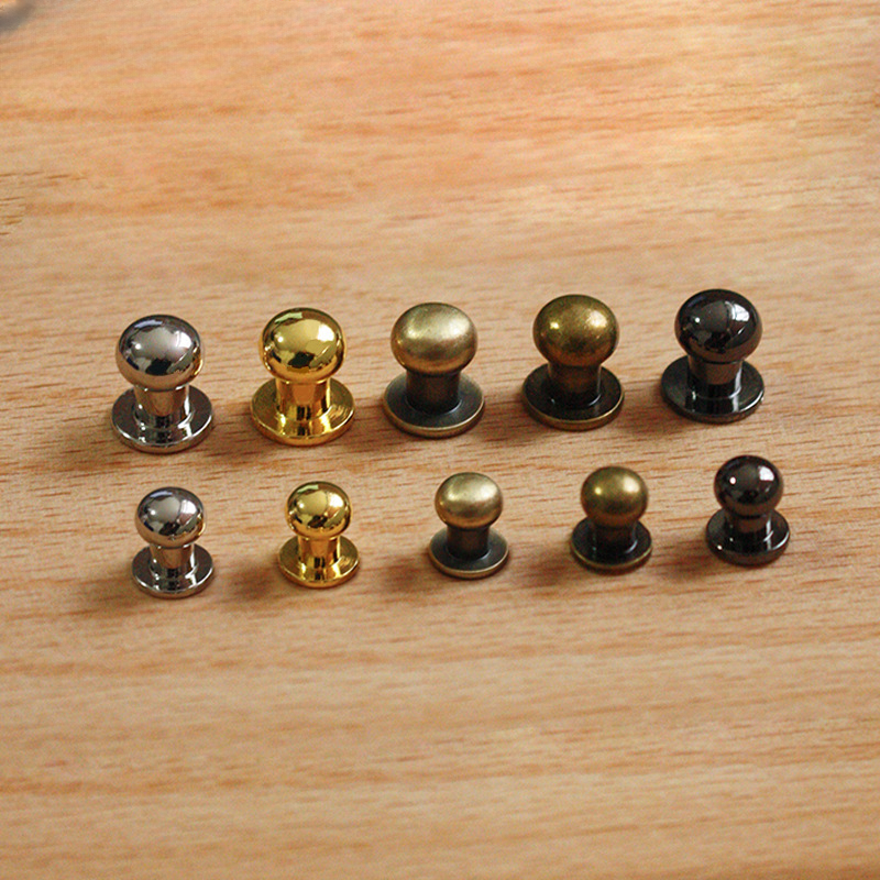Custom ribbon closures, metal clasps, and personalized accessories for luxury packaging